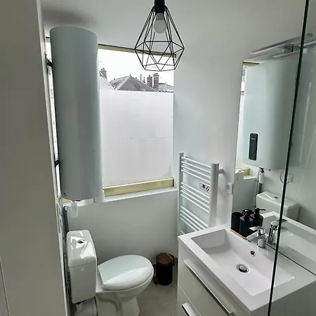 Апартаменты Moderne Gare De 5min Velos Inclus